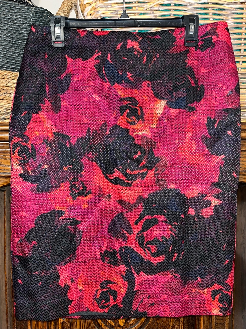 Ann Taylor rose and Black Floral Pencil Skirt